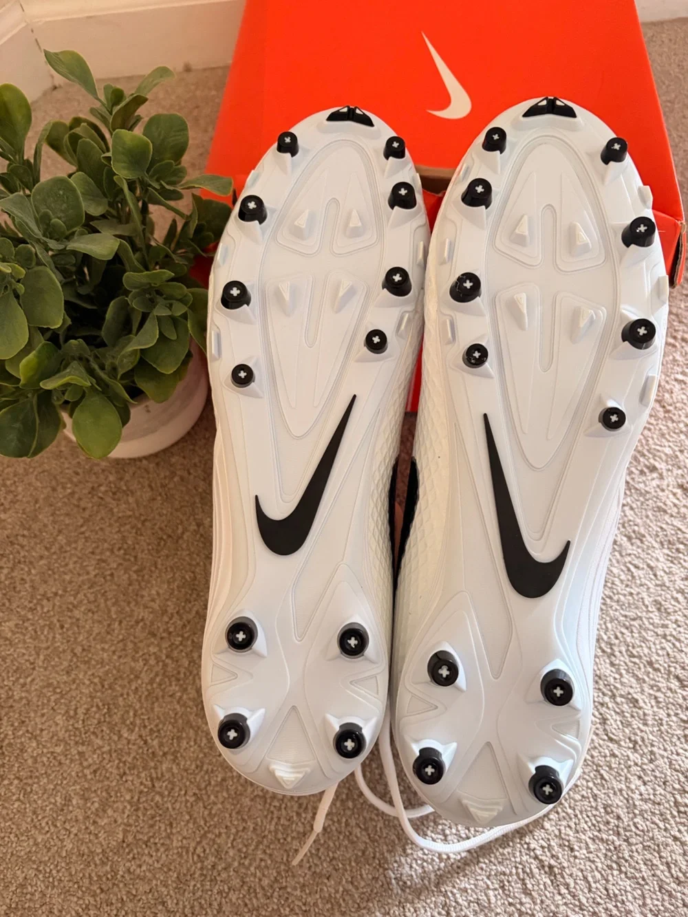 Nike men’s cleats